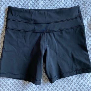 Lululemon Bike Shorts, Size 4